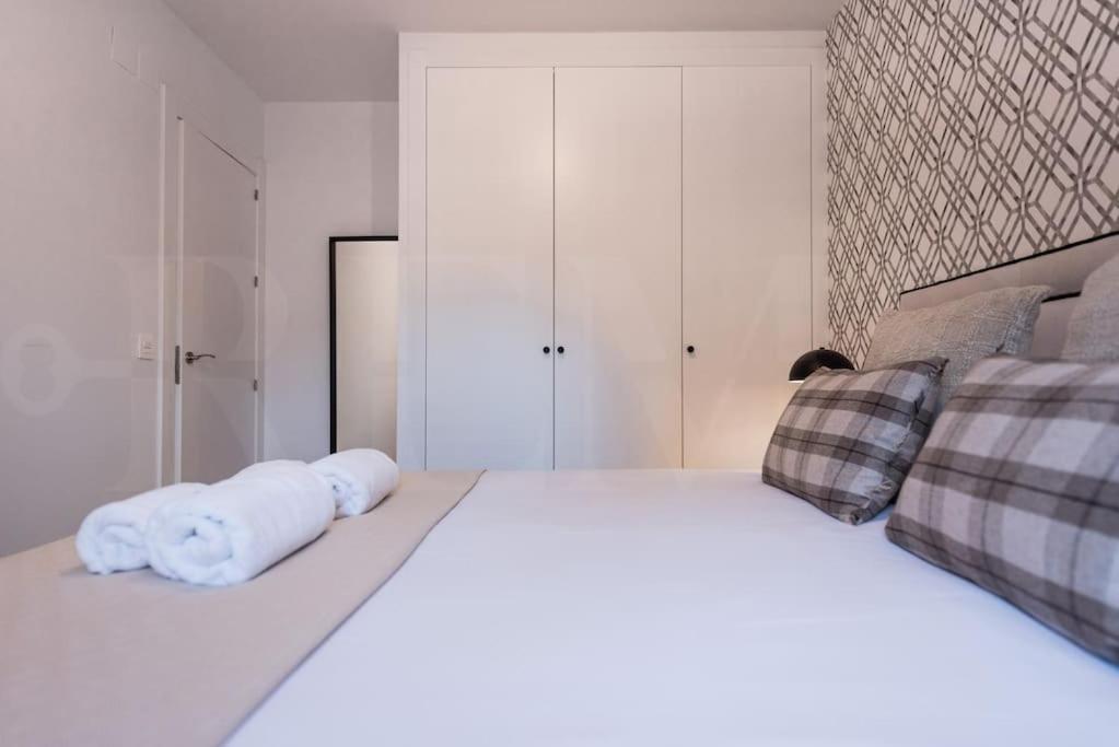 Apartment With Cathedral View & Terrace By Rems Málaga Exterior foto