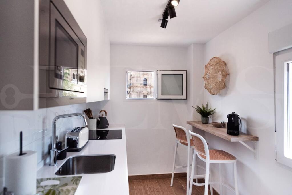 Apartment With Cathedral View & Terrace By Rems Málaga Exterior foto